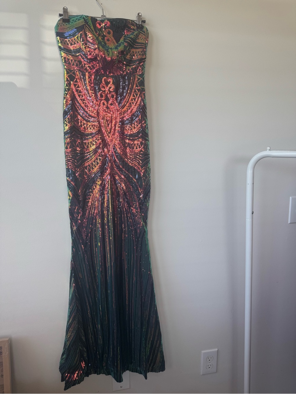 FAERIESTY Sequin Strapless Multicolor Mermaid Gown Sz XS Green Classy